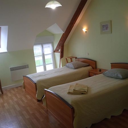 Chambres D'Hotes Le Petit Angle Saint-Broladre 외부 사진