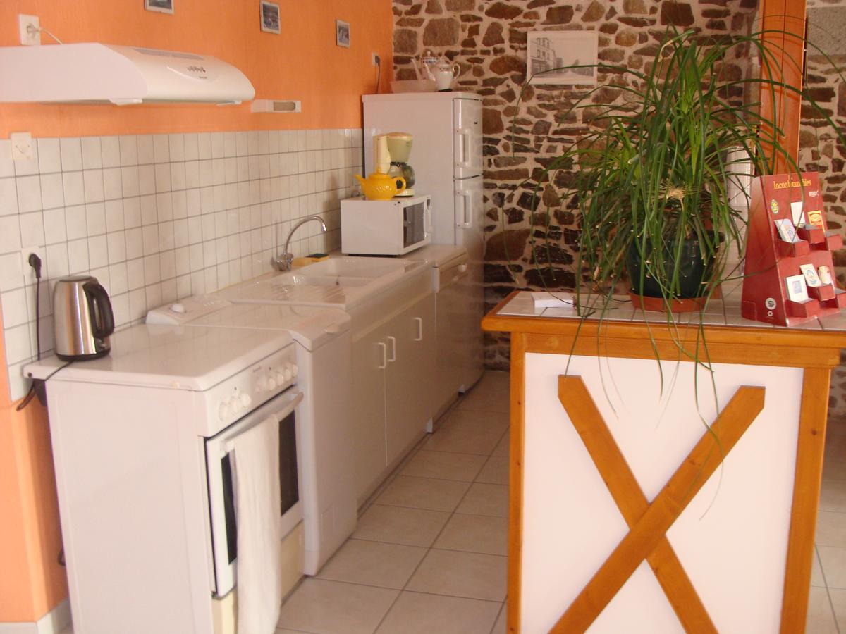 Chambres D'Hotes Le Petit Angle Saint-Broladre 외부 사진